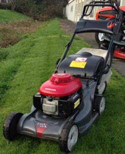 Honda HRX537 HY lawnmower